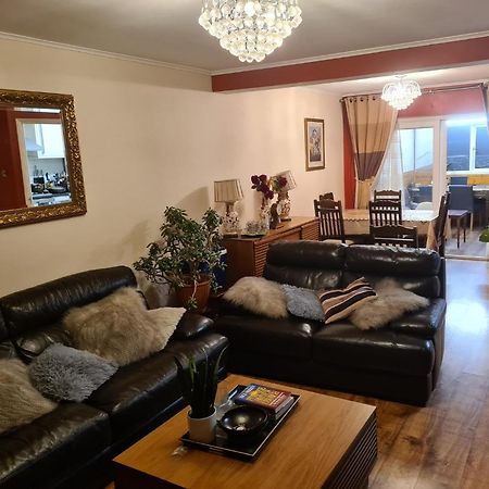 Specious Room In Northolt Northolt  Esterno foto
